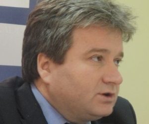 Situaţia financiară pe 2014 a Universităţii din Oradea îi dă bătăi de cap rectorului