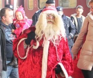 Moş Crăciun nu mai vine la Primărie ci în Cetatea Oradea!