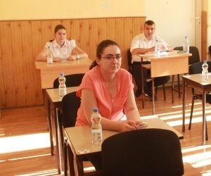 288 de elevi au luat bacul în toamnă!
