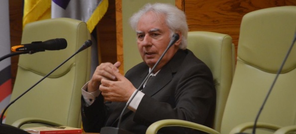 Despre dreptul de a nu sărbători Unirea, și despre istoria roz. Cu Lucian Boia