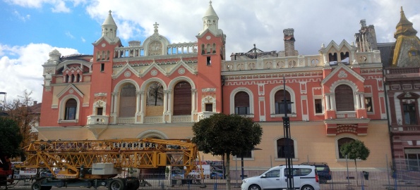 Tu ce ai fi făcut cu palatul episcopal?